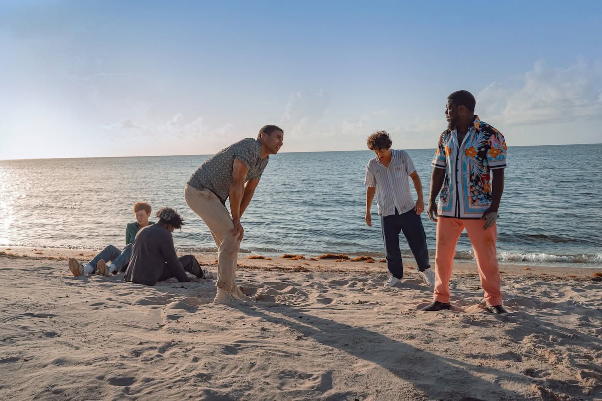 Movie still from Netflix original movie "72 Hours" starring Kevin Hart