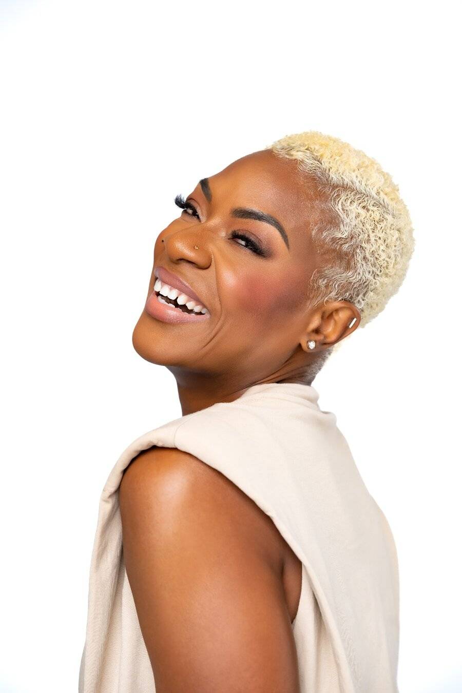 Canada’s Queen Of R&B Jully Black To Go On 13-City National Tour