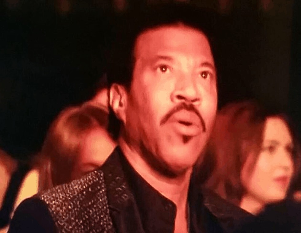 Editorial: #LionelRichie Shares Reaction To #KanyeWest Performing '#AllDay' @ #BRITs2015