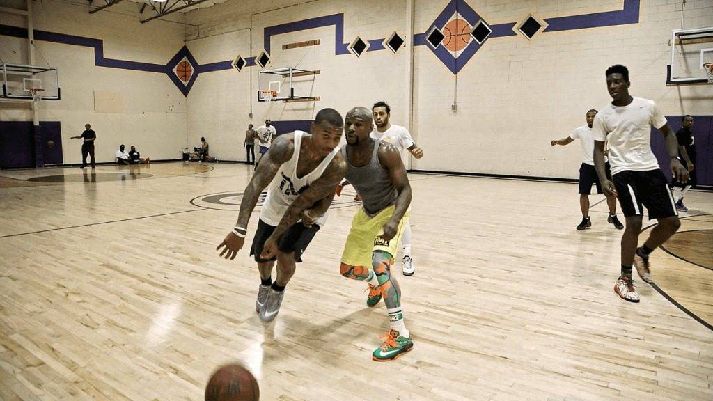 Video: NBA Point Guard Isaiah Thomas Dusts Floyd Mayweather Off... In Basketball