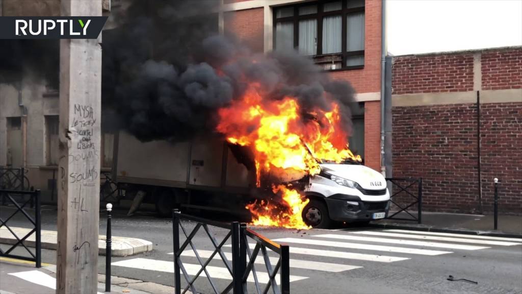 Flipped Cars & Fires: French Students Protest Education Reform w/Molotov Cocktails