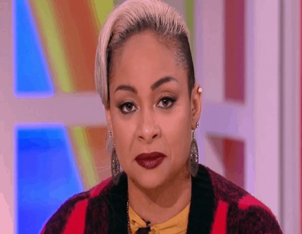 Video: #RavenSymone Takes An L On '#TheView'