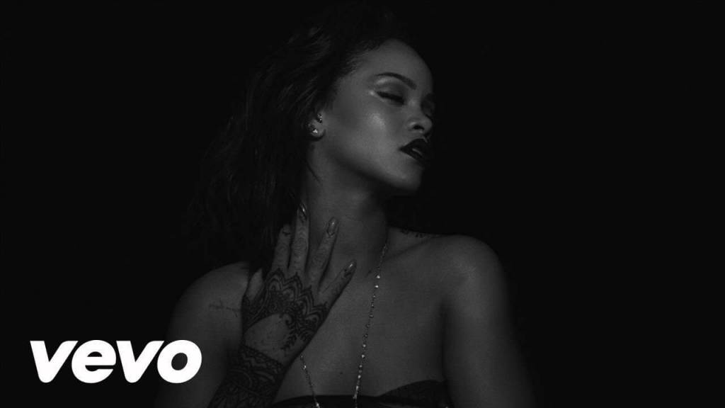 Video: Rihanna - Kiss It Better (Full)