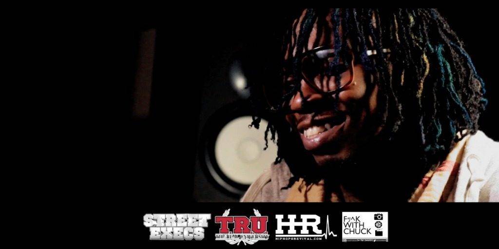 Skooly (@SB_Skooly) Speaks w/@2Chainz On FaceTime, Talks Freestyling Songs, Love For His Fans, & More 1