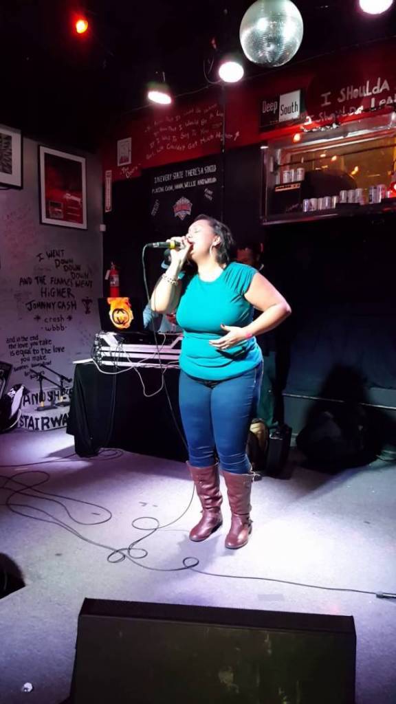Video: @SoFreeWisdom Performs 'Ever Fall In Love' & 'The Only One' @DeepSouthBar